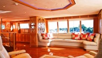 Platinum -  Upper Salon Aft